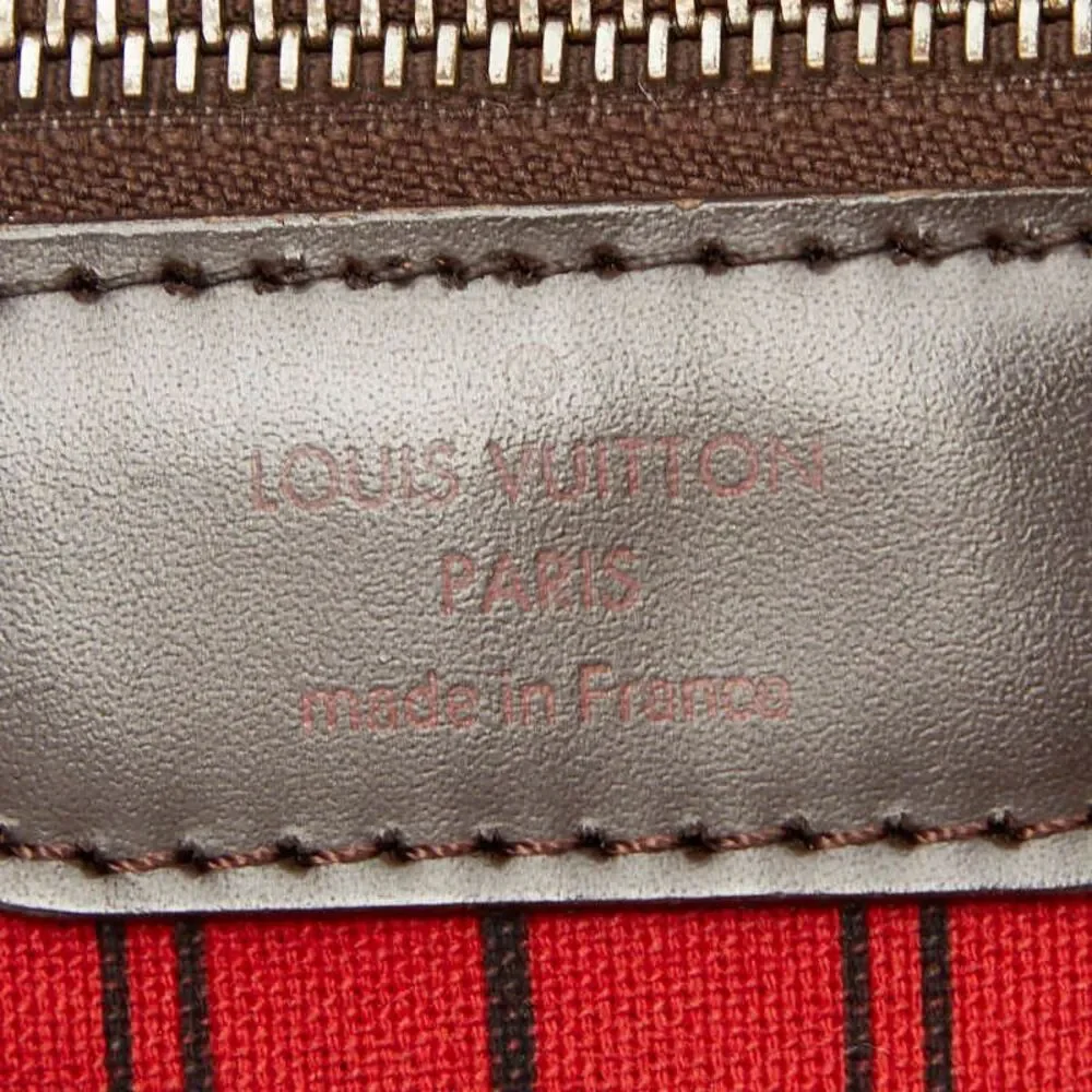 LOUIS VUITTON delivery duty